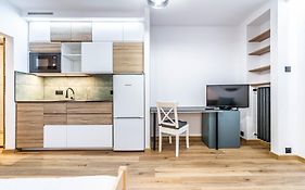 Modern Studio Close To The Metro